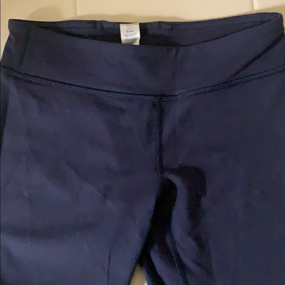 Ivivva navy blue Capri pants size 12